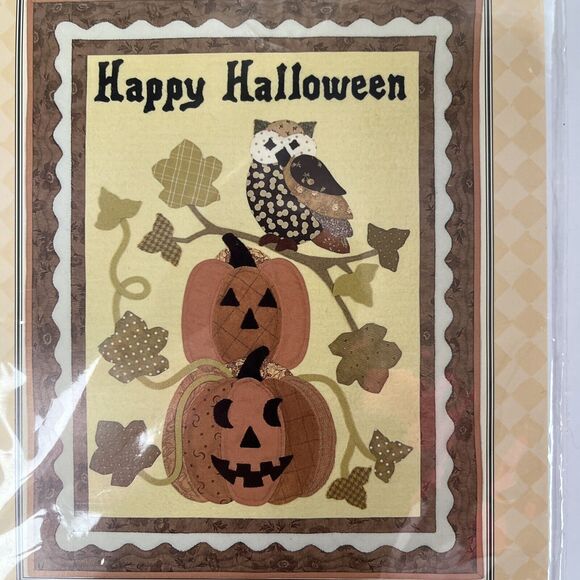 Fig Tree Quilts Happy Halloween Holiday 501 Wall Hanging Sewing Pattern - Picture 2 of 6